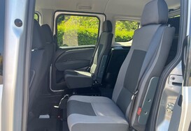 Fiat Doblo 1.6 D MULTIJET LOUNGE WHEELCHAIR ADAPTED WAV 29