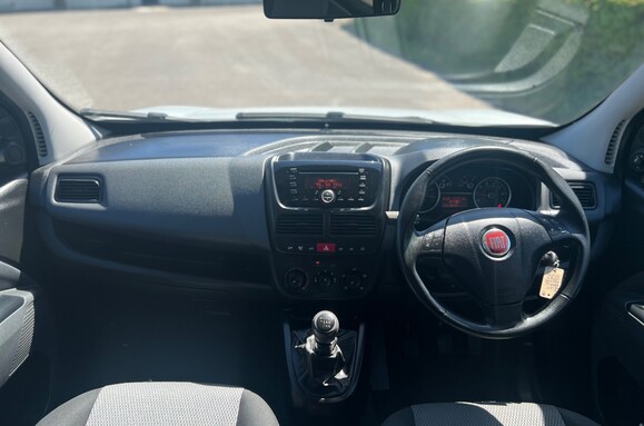 Fiat Doblo 1.6 D MULTIJET LOUNGE WHEELCHAIR ADAPTED WAV 31