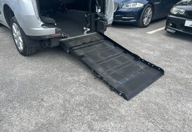 Fiat Doblo 1.6 D MULTIJET LOUNGE WHEELCHAIR ADAPTED WAV 39