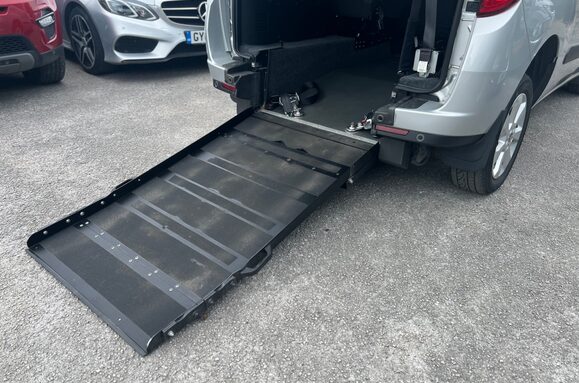 Fiat Doblo 1.6 D MULTIJET LOUNGE WHEELCHAIR ADAPTED WAV 41