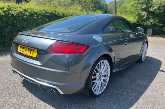 Audi TT TTS 2.0 TFSI QUATTRO AUTO 9