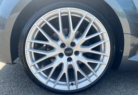 Audi TT TTS 2.0 TFSI QUATTRO AUTO 4