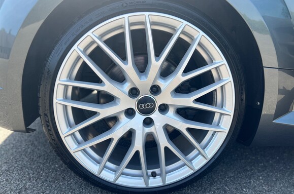 Audi TT TTS 2.0 TFSI QUATTRO AUTO 4