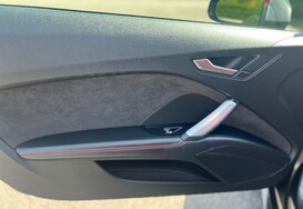 Audi TT TTS 2.0 TFSI QUATTRO AUTO 26