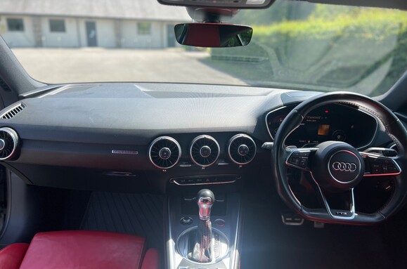 Audi TT TTS 2.0 TFSI QUATTRO AUTO 28
