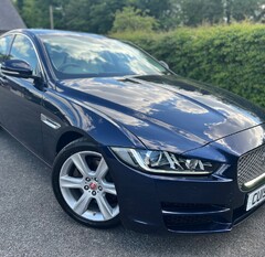 Jaguar XE 2.0D PORTFOLIO AUTOMATIC 1