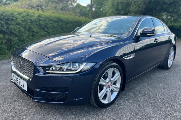 Jaguar XE 2.0D PORTFOLIO AUTOMATIC 10