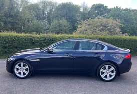 Jaguar XE 2.0D PORTFOLIO AUTOMATIC 11