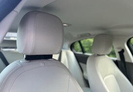 Jaguar XE 2.0D PORTFOLIO AUTOMATIC 14
