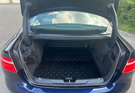 Jaguar XE 2.0D PORTFOLIO AUTOMATIC 34