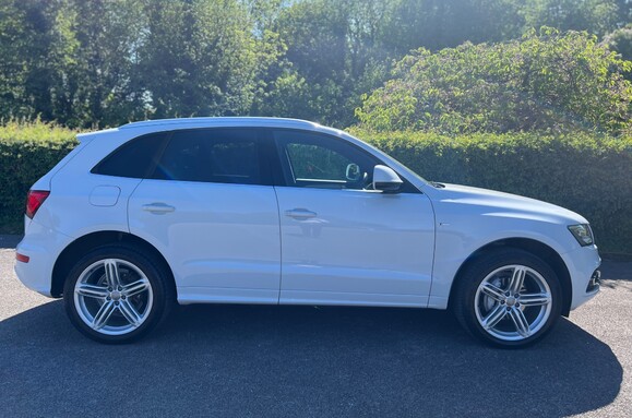 Audi Q5 2.0 TDI QUATTRO S LINE PLUS AUTO 6