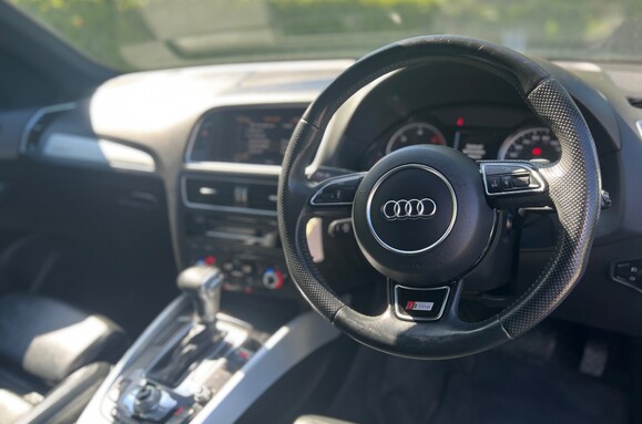 Audi Q5 2.0 TDI QUATTRO S LINE PLUS AUTO 23