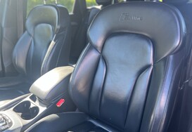 Audi Q5 2.0 TDI QUATTRO S LINE PLUS AUTO 24
