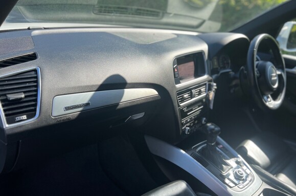Audi Q5 2.0 TDI QUATTRO S LINE PLUS AUTO 26