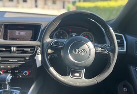 Audi Q5 2.0 TDI QUATTRO S LINE PLUS AUTO 31
