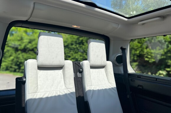 Land Rover Discovery SDV6 XXV 3.0 AUTO - 7 SEATS 34