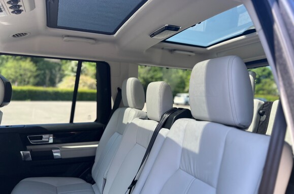 Land Rover Discovery SDV6 XXV 3.0 AUTO - 7 SEATS 45