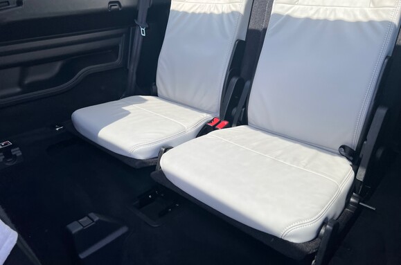 Land Rover Discovery SDV6 XXV 3.0 AUTO - 7 SEATS 48