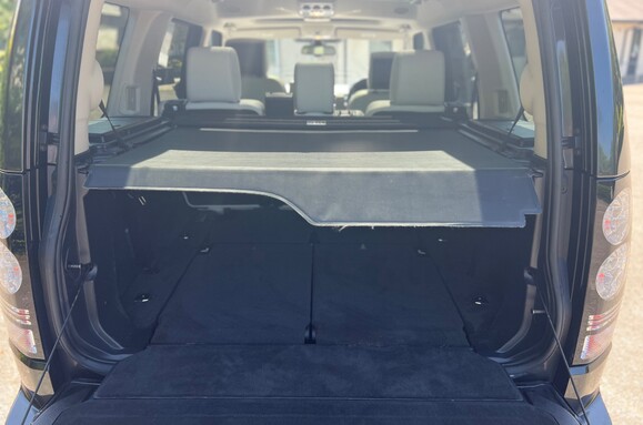 Land Rover Discovery SDV6 XXV 3.0 AUTO - 7 SEATS 52