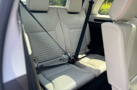 Land Rover Discovery 3.0 TDV6 HSE AUTO 24
