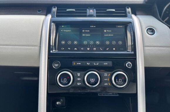 Land Rover Discovery 3.0 TDV6 HSE AUTO 36