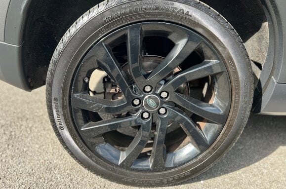 Land Rover Discovery Sport TD4 HSE TD4 AUTO 7 SEATS 9