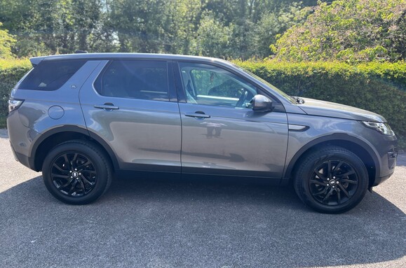 Land Rover Discovery Sport TD4 SE TECH AUTO PAN ROOF £4000 EXTRAS 6