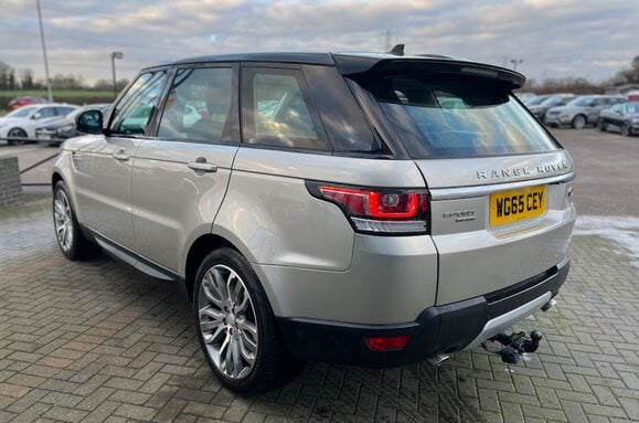 Land Rover Range Rover Sport 3.0 SDV6 HSE AUTO 10