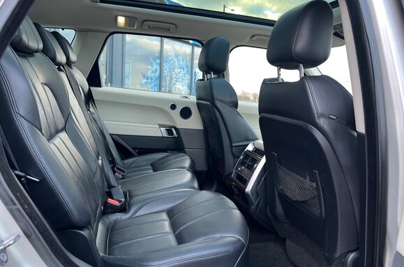 Land Rover Range Rover Sport 3.0 SDV6 HSE AUTO 23