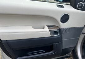 Land Rover Range Rover Sport 3.0 SDV6 HSE AUTO 29