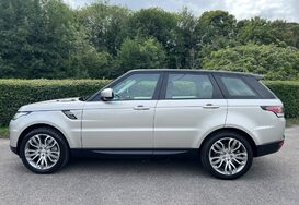 Land Rover Range Rover Sport 3.0 SDV6 HSE AUTO 11