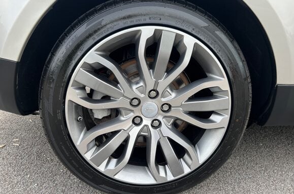 Land Rover Range Rover Sport 3.0 SDV6 HSE AUTO 9