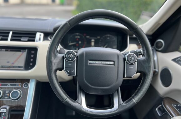 Land Rover Range Rover Sport 3.0 SDV6 HSE AUTO 31