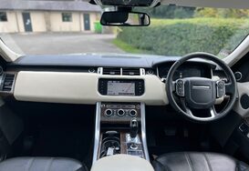 Land Rover Range Rover Sport 3.0 SDV6 HSE AUTO 32