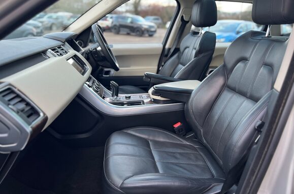 Land Rover Range Rover Sport 3.0 SDV6 HSE AUTO 27