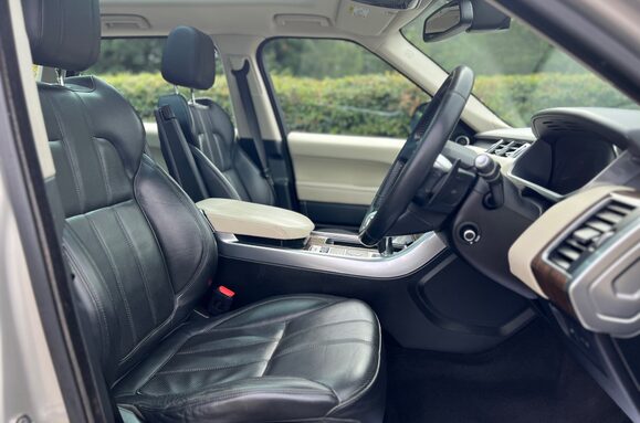 Land Rover Range Rover Sport 3.0 SDV6 HSE AUTO 16