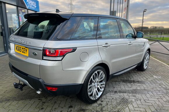 Land Rover Range Rover Sport 3.0 SDV6 HSE AUTO 8