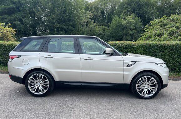 Land Rover Range Rover Sport 3.0 SDV6 HSE AUTO 6