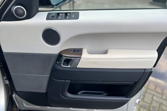 Land Rover Range Rover Sport 3.0 SDV6 HSE AUTO 20