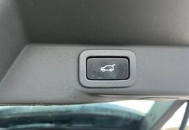 Land Rover Range Rover Sport 3.0 SDV6 HSE AUTO 39