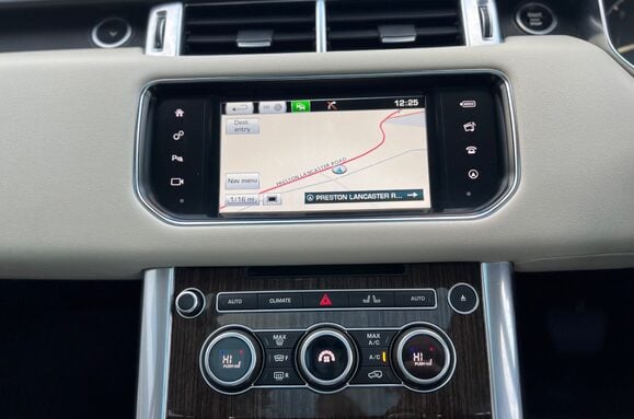 Land Rover Range Rover Sport 3.0 SDV6 HSE AUTO 35