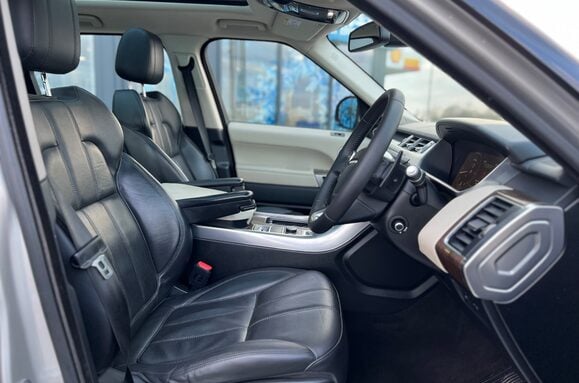 Land Rover Range Rover Sport 3.0 SDV6 HSE AUTO 18