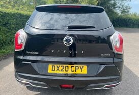 SsangYong Tivoli 1.6 ULTIMATE 8