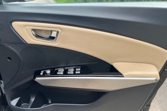 SsangYong Tivoli 1.6 ULTIMATE 18