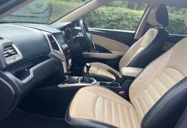 SsangYong Tivoli 1.6 ULTIMATE 24