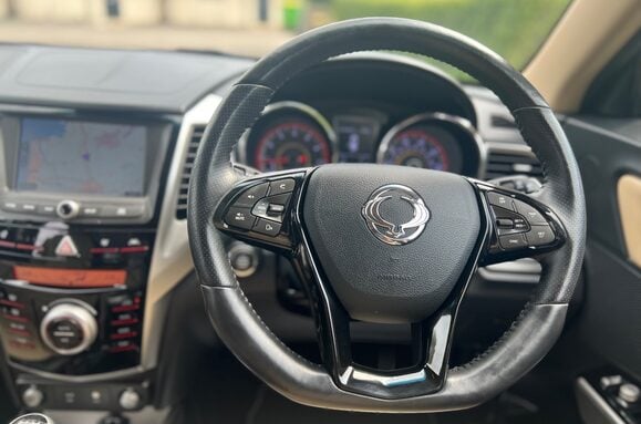 SsangYong Tivoli 1.6 ULTIMATE 30
