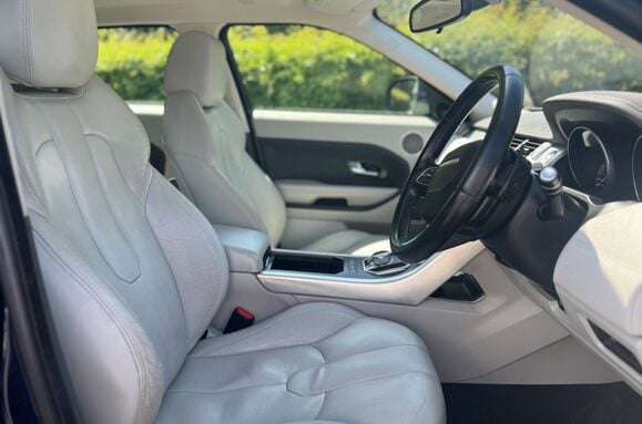 Land Rover Range Rover Evoque 2.2 SD4 PURE TECH AUTO 16