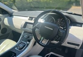 Land Rover Range Rover Evoque 2.2 SD4 PURE TECH AUTO 17