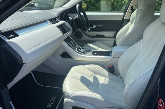 Land Rover Range Rover Evoque 2.2 SD4 PURE TECH AUTO 25