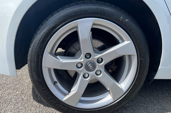 Audi A3 1.4 TFSI SPORT 5 DOOR AUTOMATIC 9